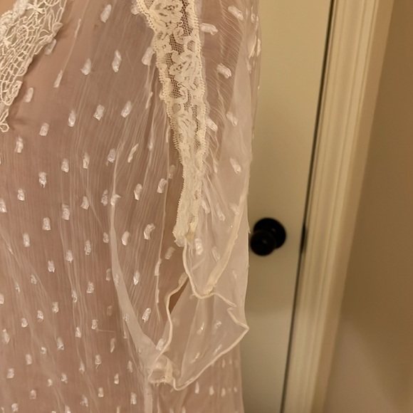 Newport News vintage sheer blouse size 6 - Picture 4 of 6